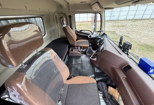 HINO 700 6×2 (МРМ 20т) БОРТ-ТЕНТ СДВИЖНЫЕ ШТОРЫ И КРЫША 9,26м